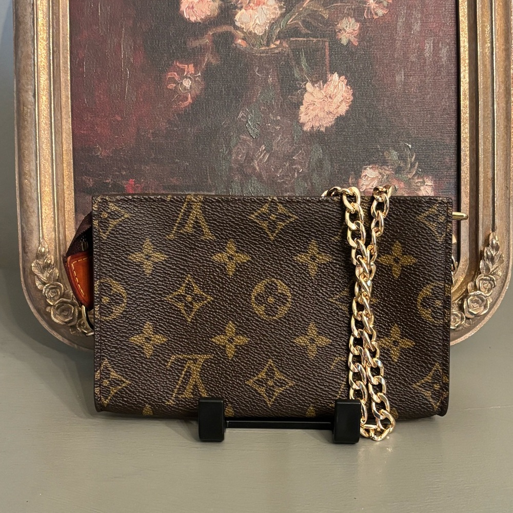 Authentic Louis Vuitton Mini Pochette Accessoires- Vintage 2000 - Picture 8 of 9